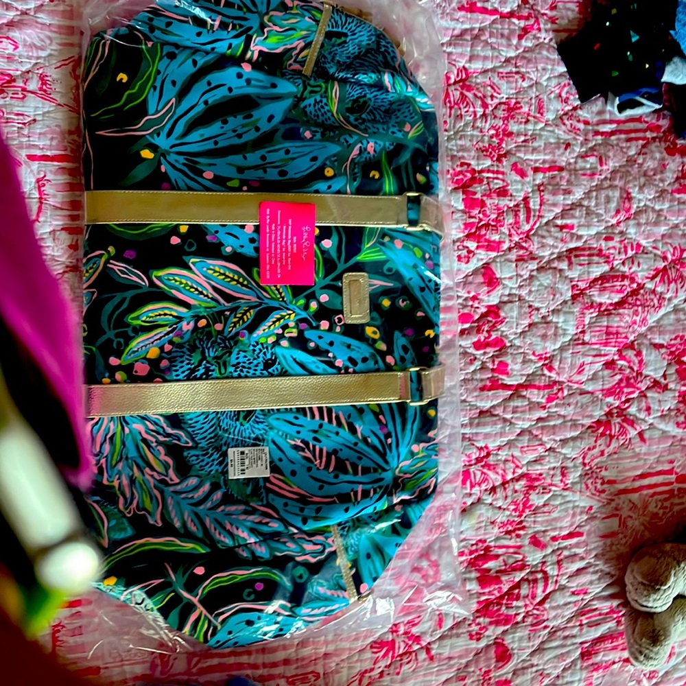 GWP Lilly Pulitzer weekender bag